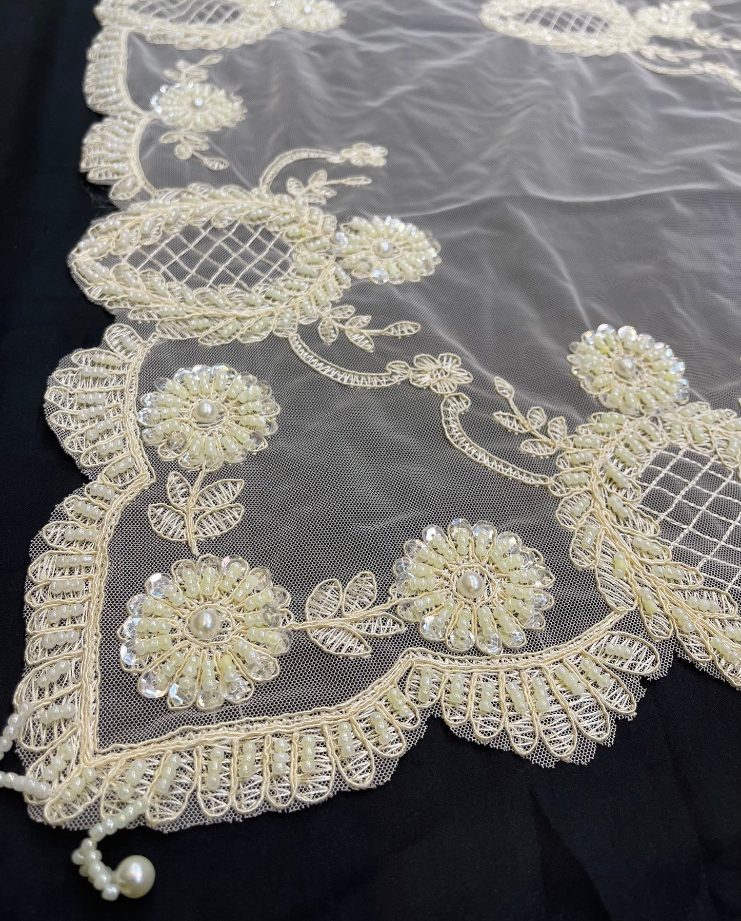 Square Table Fancy Beads Handmade Cover 3 Feet