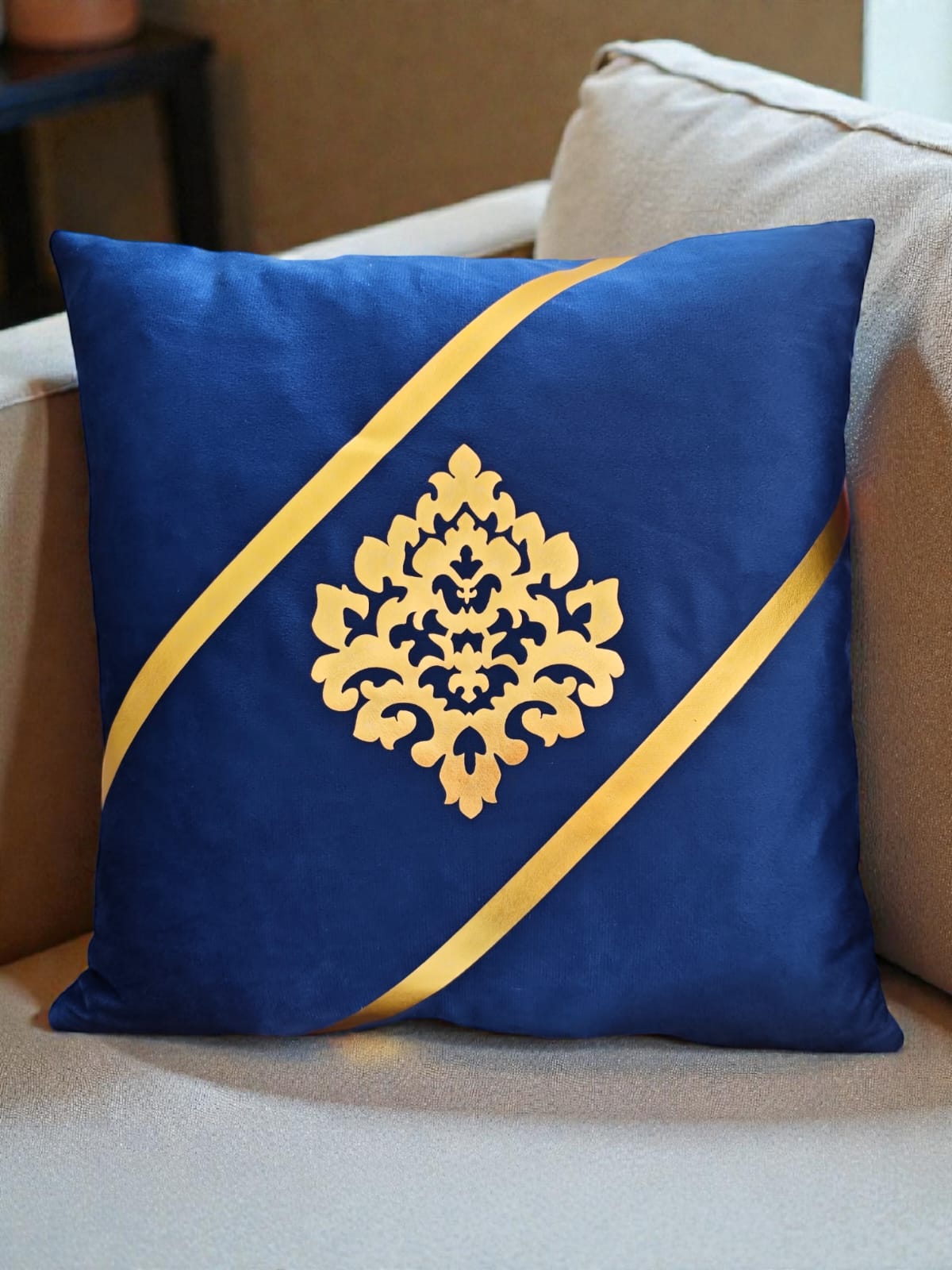Single Motive Two Line Italian Velvet Cushion