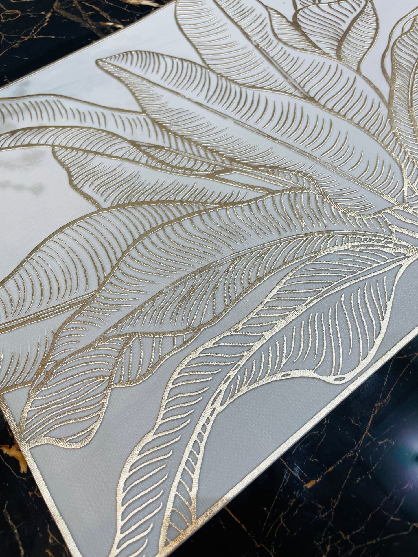 6pcs White & Golden Plastic Table Mats
