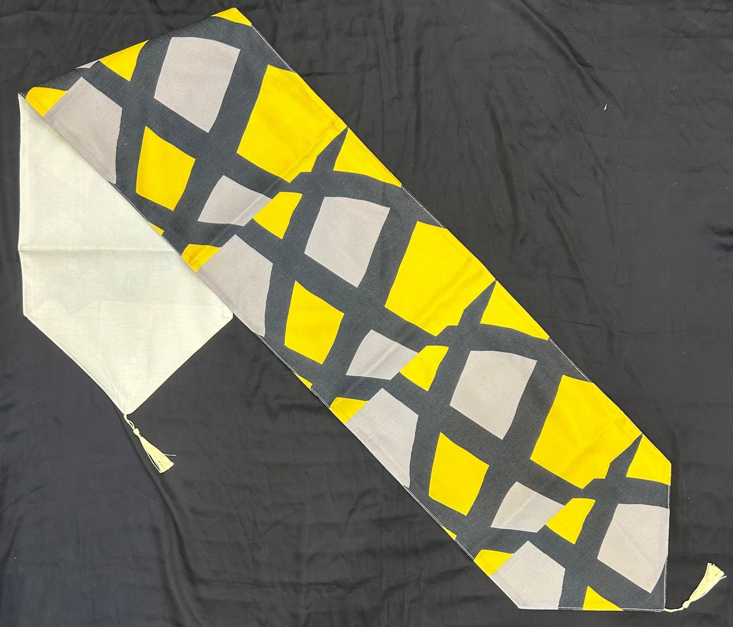 Printed Print Black & Yellow Table Runner Ali Bedding Store