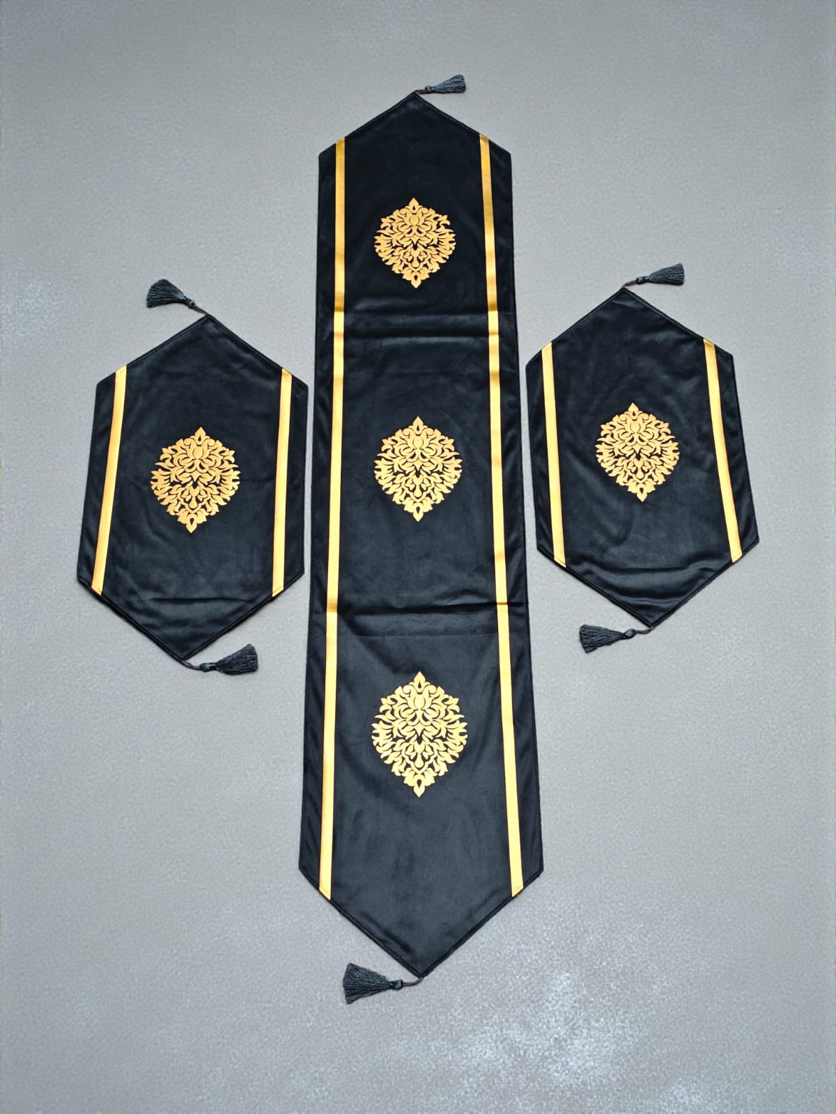 Velvet Motive 3pc Set