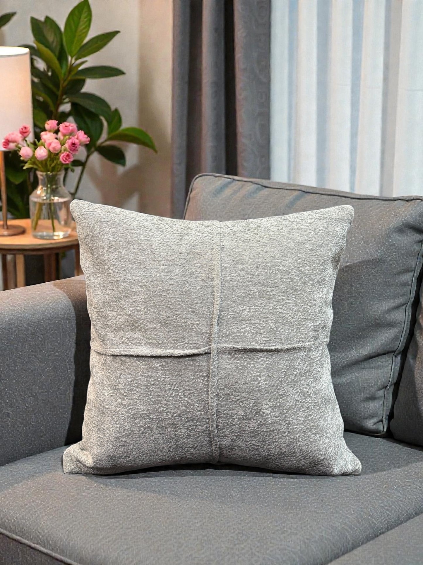 Sweed Shining Velvet China Cushion