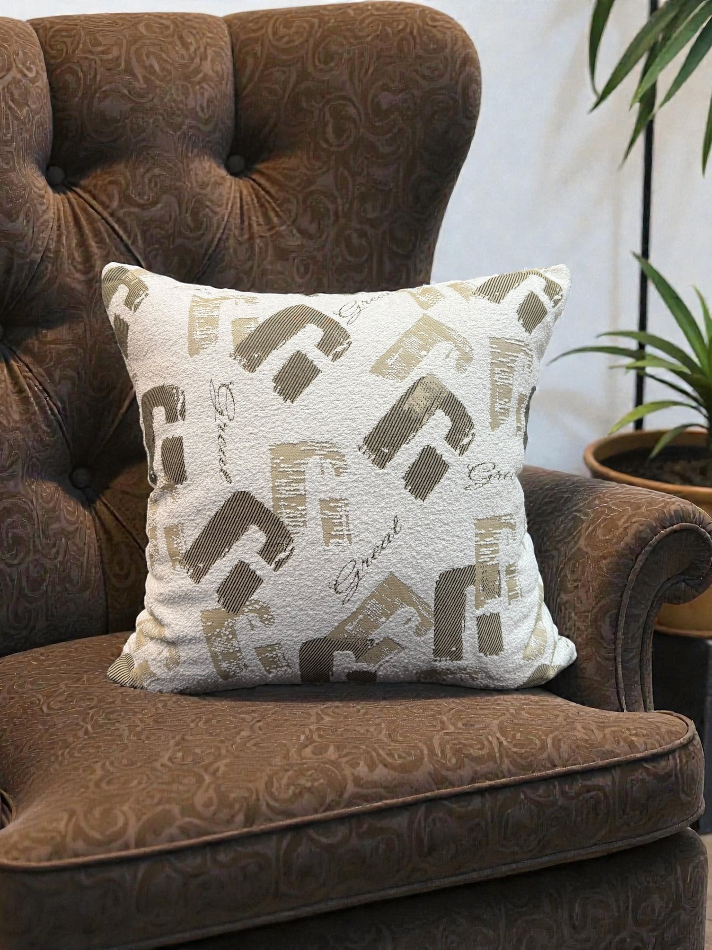Jacquard China Cushion