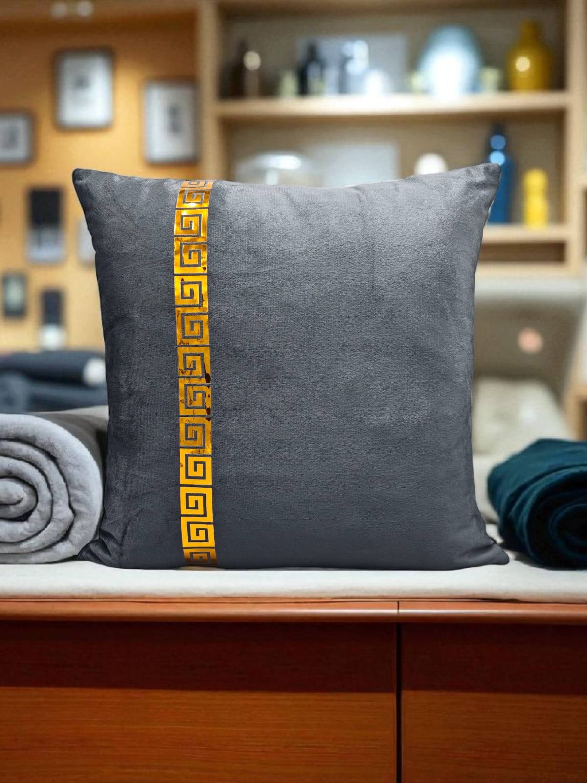 China Line Cushion Cover