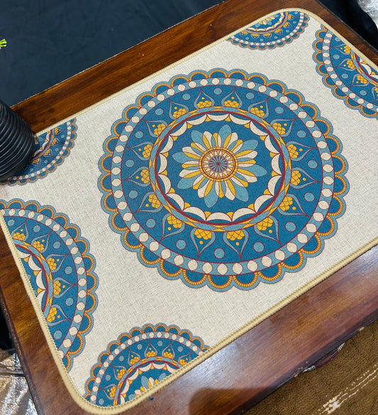 Multi Color Waterproof Plastic Table Mats