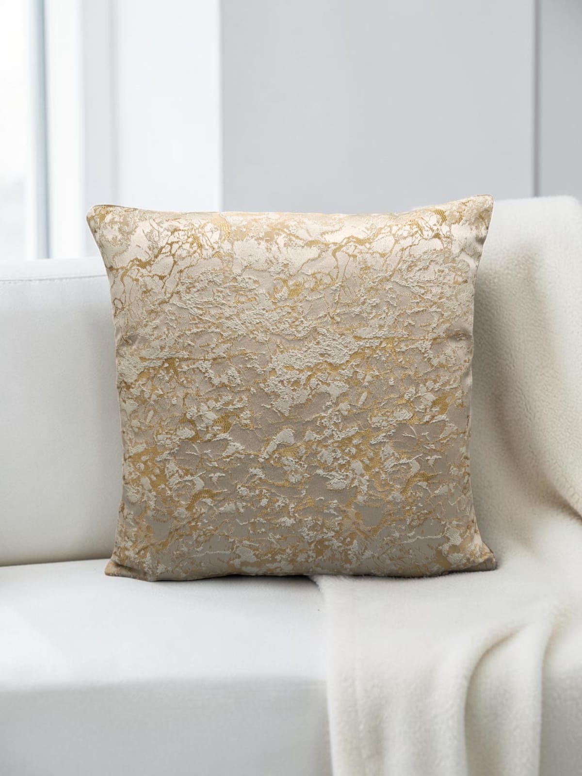 Shanghai Velvet Marble Cushion