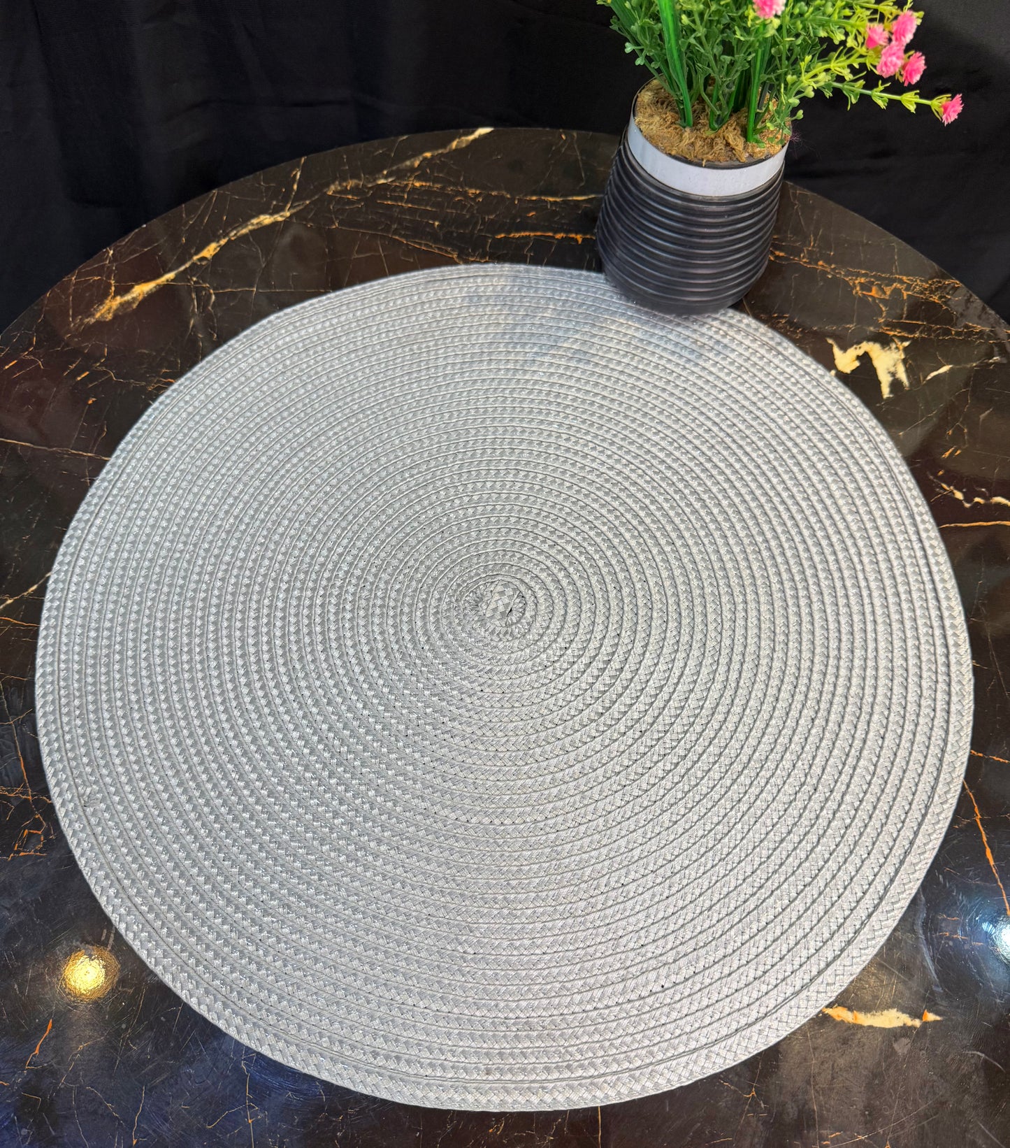 Round Plain Plastic Table Mats 6pc Set