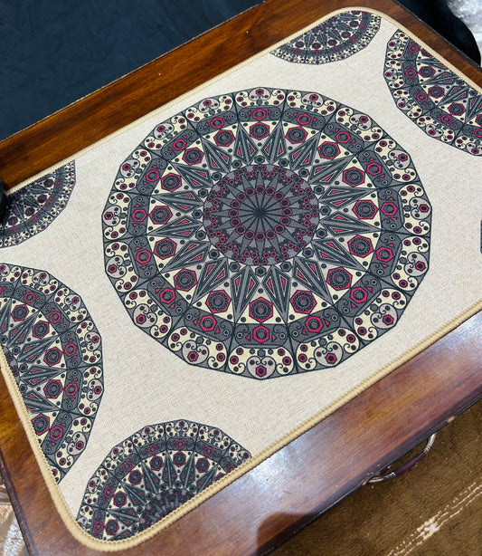 Multi Color Waterproof Plastic Table Mats