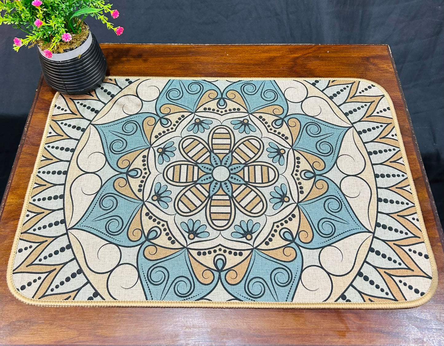 Multi Color Waterproof Plastic Table Mats