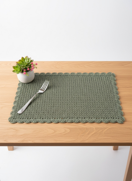 Fine Quality Plain Plastic Table Mats 6pc Set