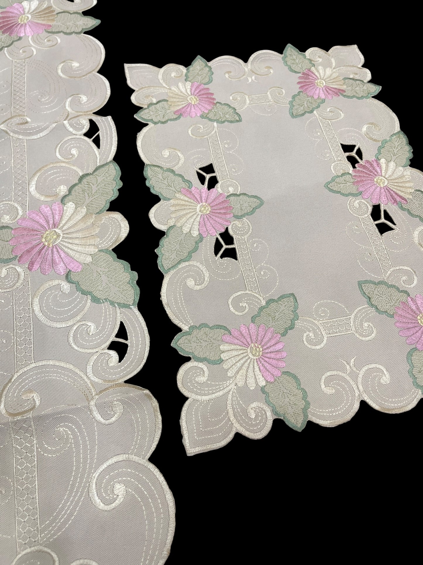 Karandi Cutwork Chinese 3pc Set