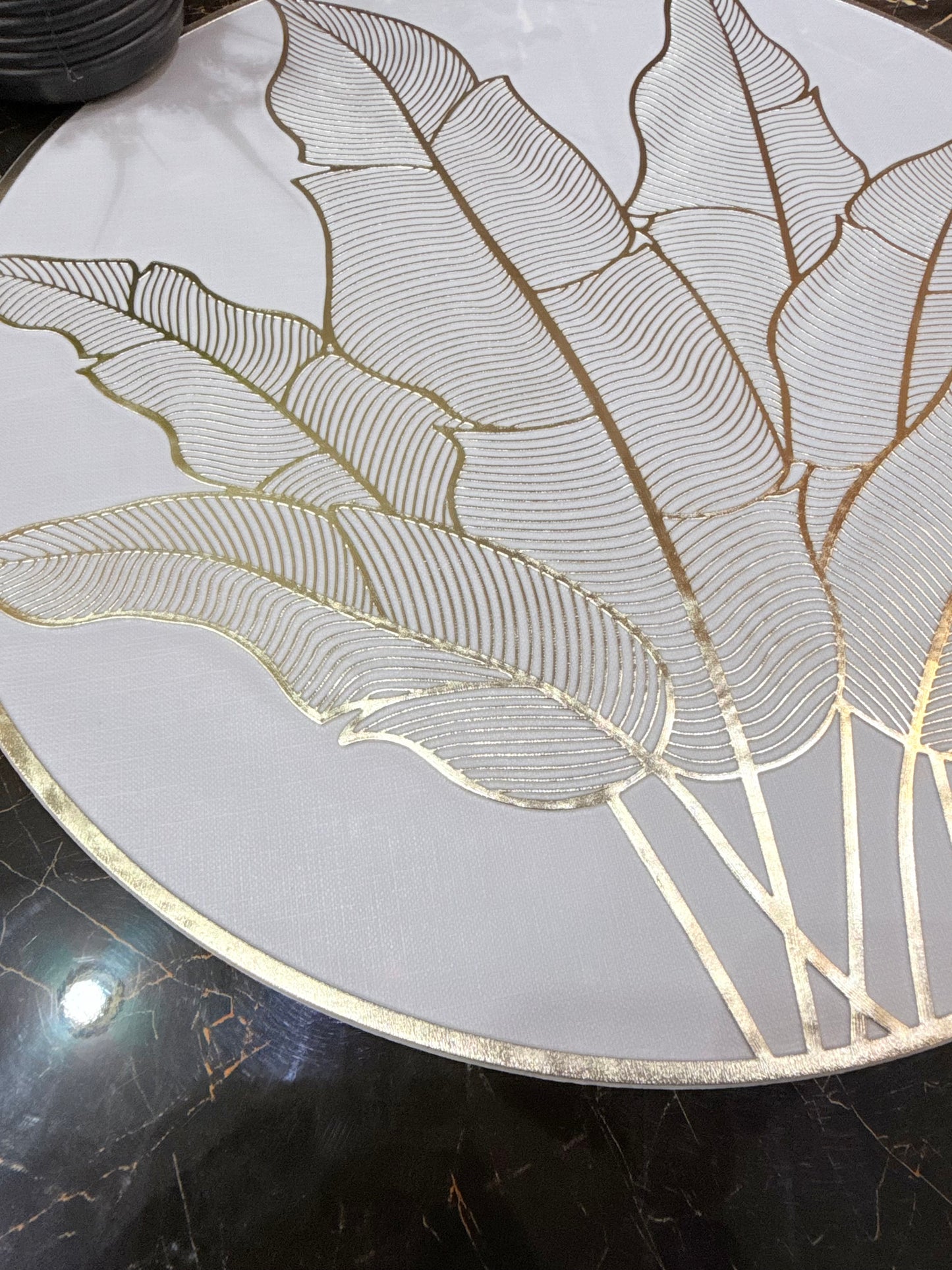 6pcs White & Golden Plastic Table Mats