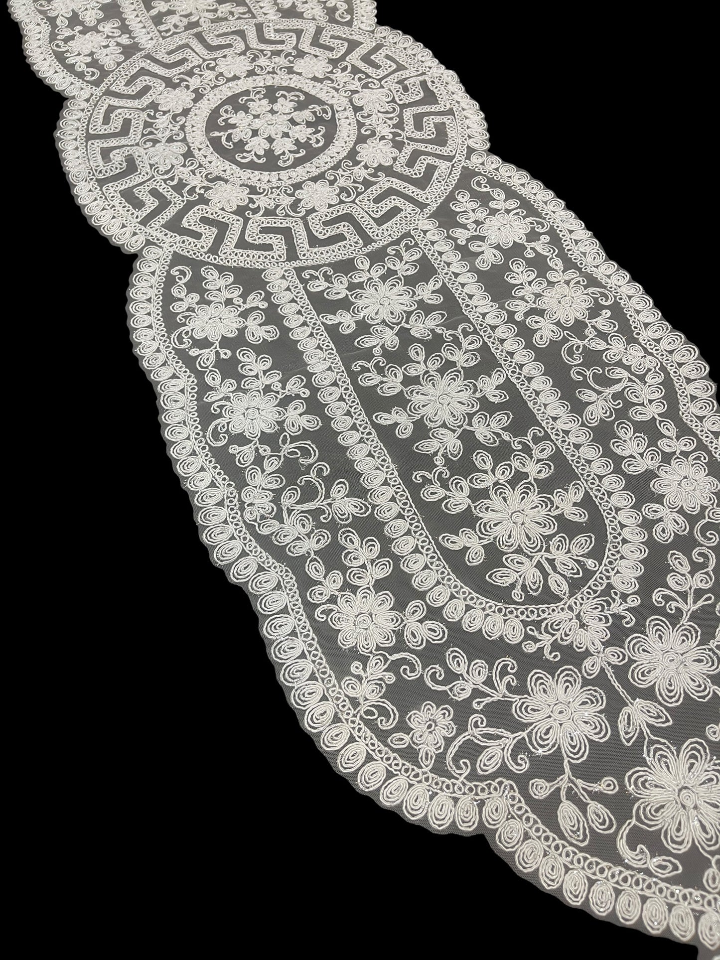 Net Fancy Table Runner (White)