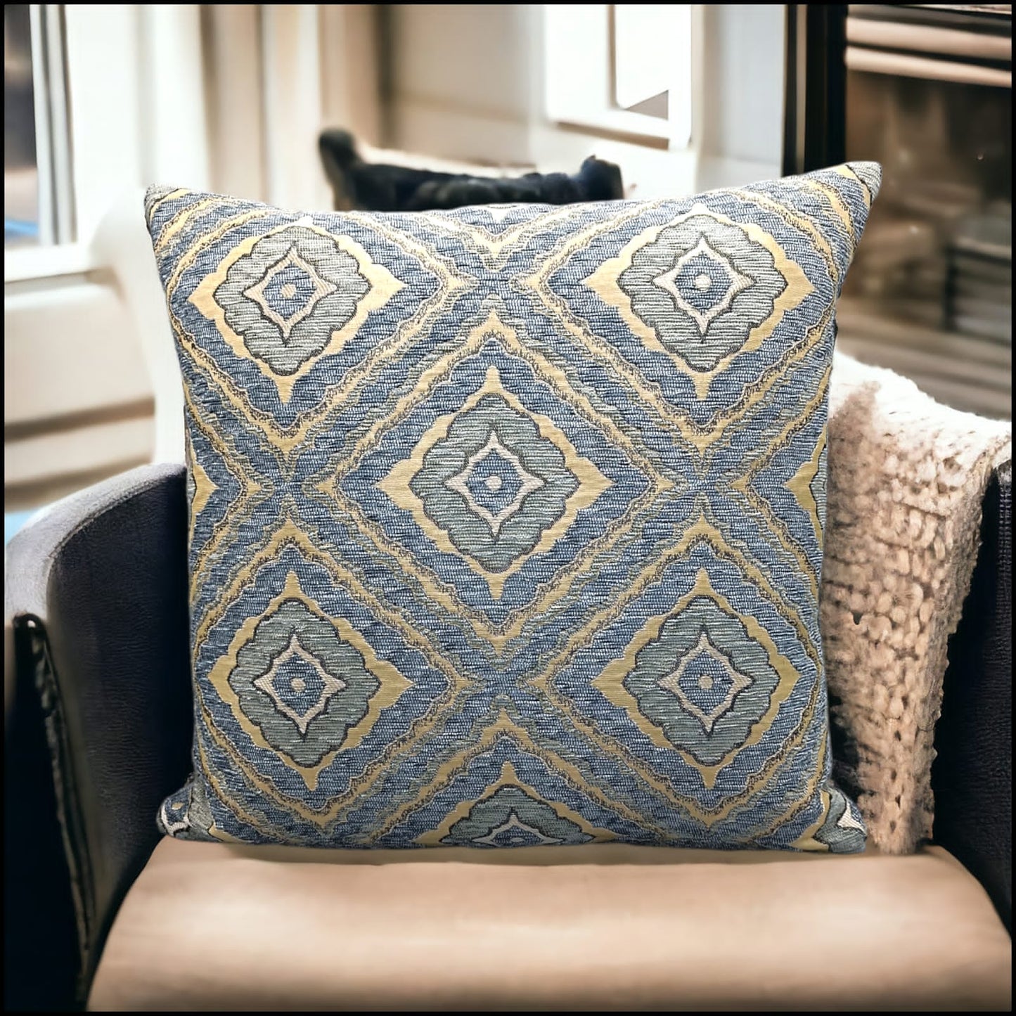 Eye Jacquard Cushion