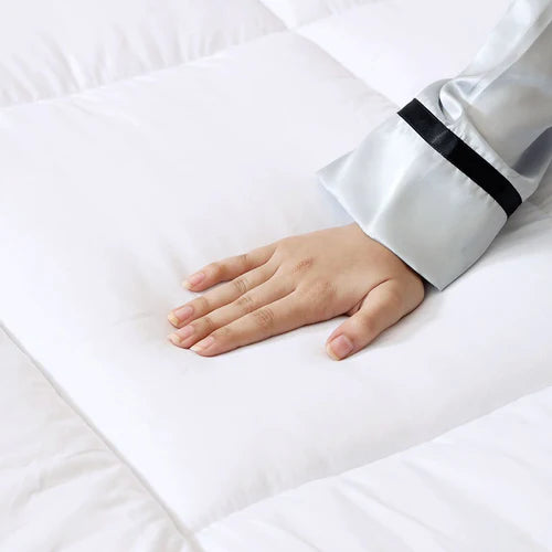 Square Quilted Ultra Soft Mattress Topper (White)