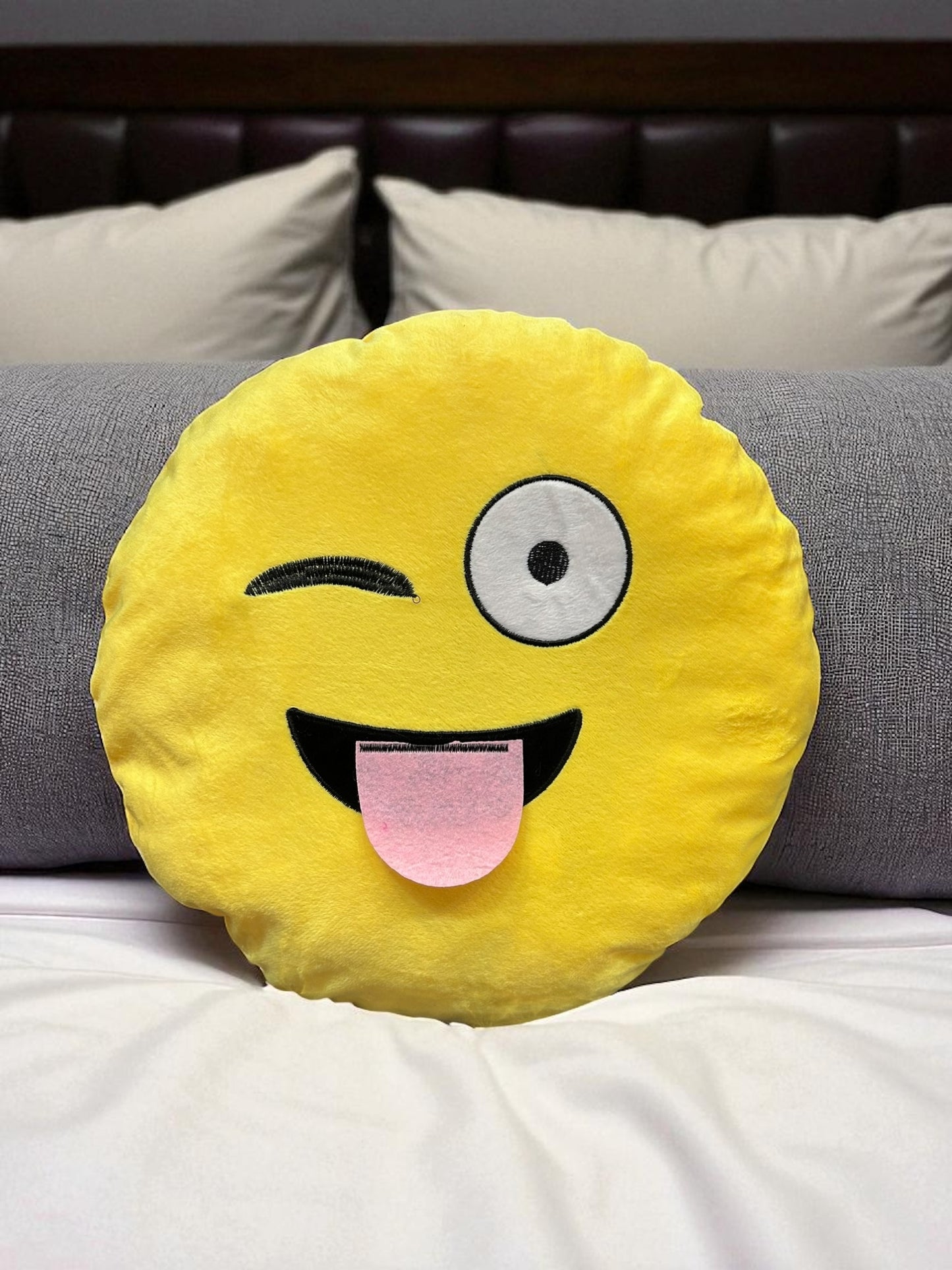 Round Emoji Character Cushion