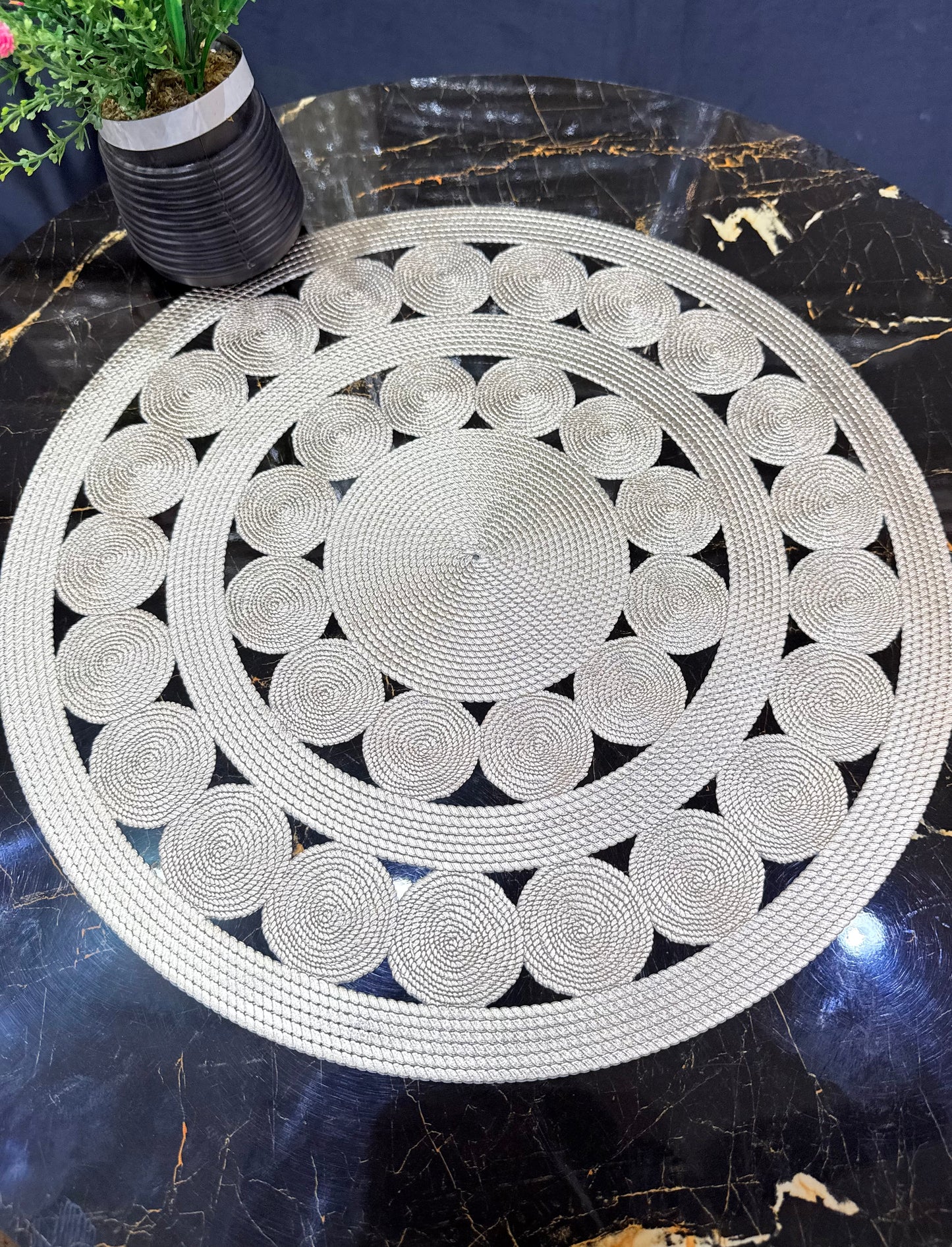 6pcs White & Golden Plastic Table Mats