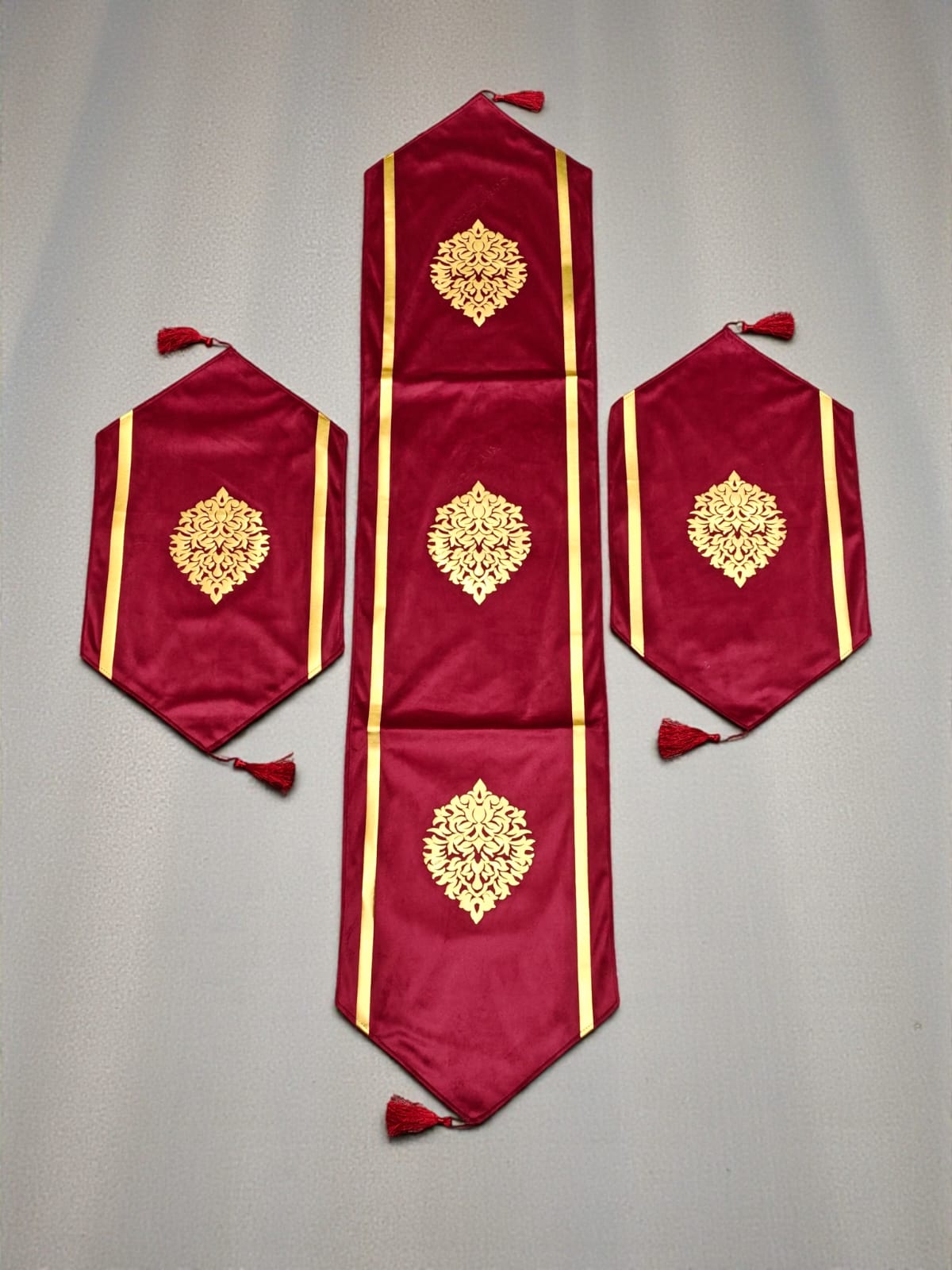 Velvet Motive 3pc Set