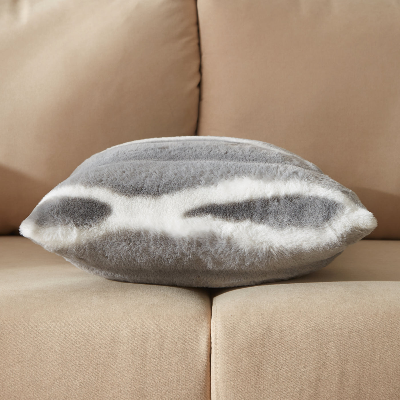Wave Fur Soft Cushion