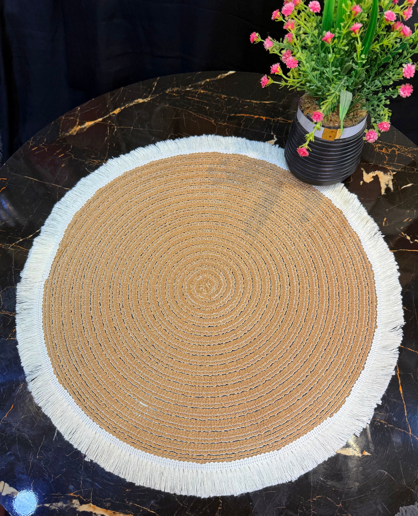 Round Tussel Fine Plastic Table Mats 6pc Set
