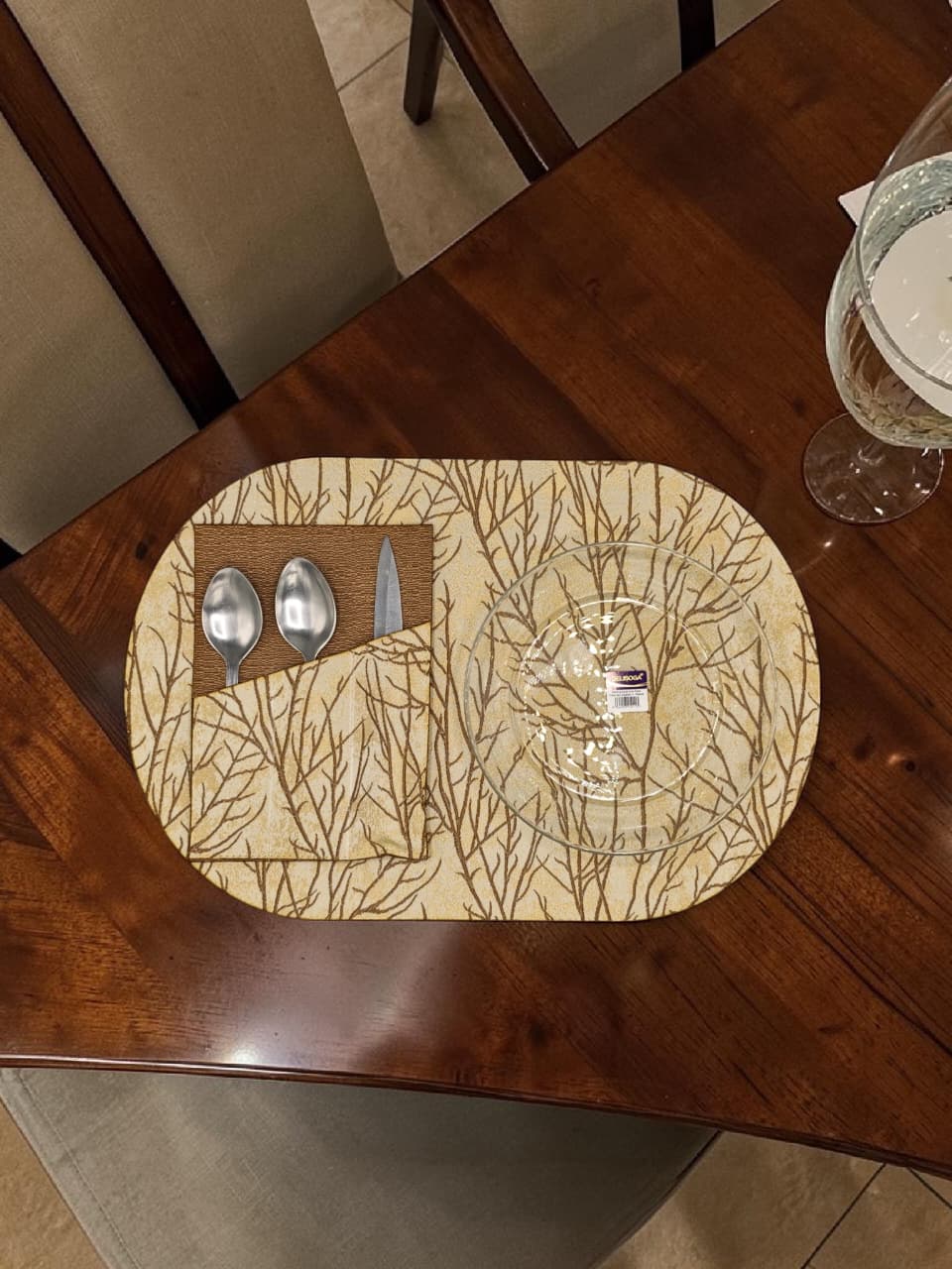 Shanghai Velvet Dining Mat 7pc Set ( 1 Runner, 6 Mats With Same Cutlery Holders)