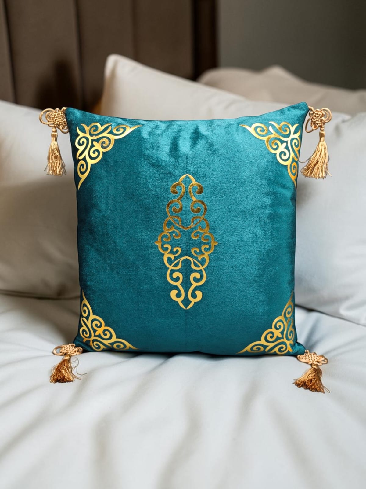 Italian Velvet Motive Corner Tussel Cushion