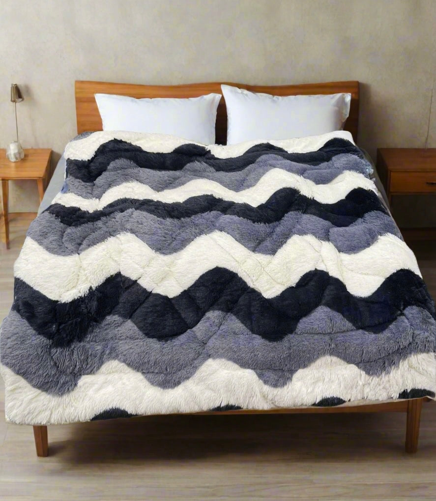 Fur Zic Zac 1 pc Soft Faux Fur Filled Quilt / Razai ( Grey ) King Size