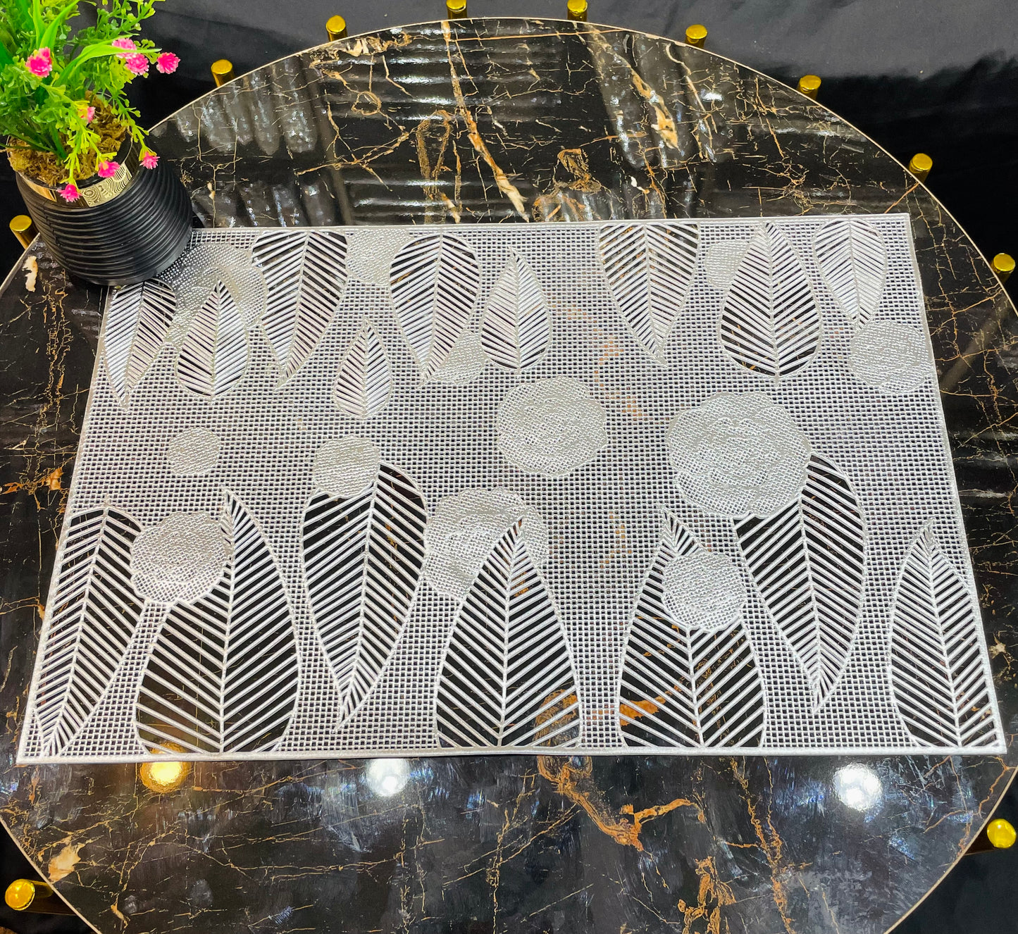 6pcs Plastic Table Mats
