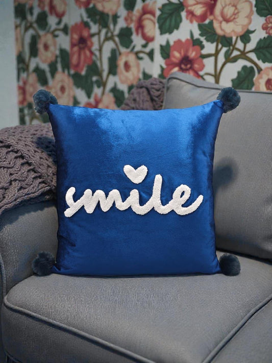 Smile Tussel Cushion