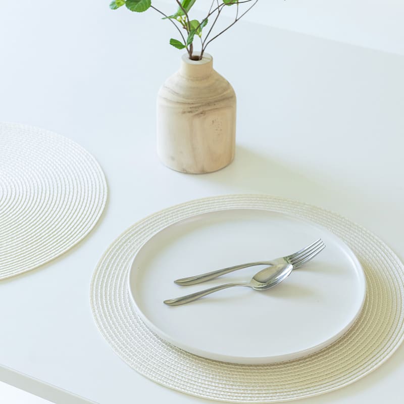 Round Plain Plastic Table Mats 6pc Set