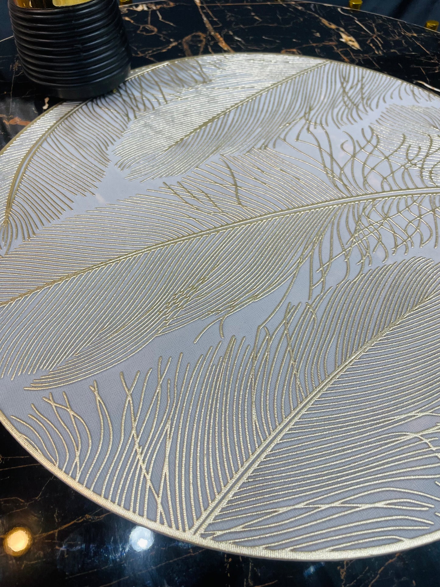 6pcs White & Golden Plastic Table Mats