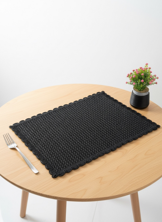 Fine Quality Plain Plastic Table Mats 6pc Set