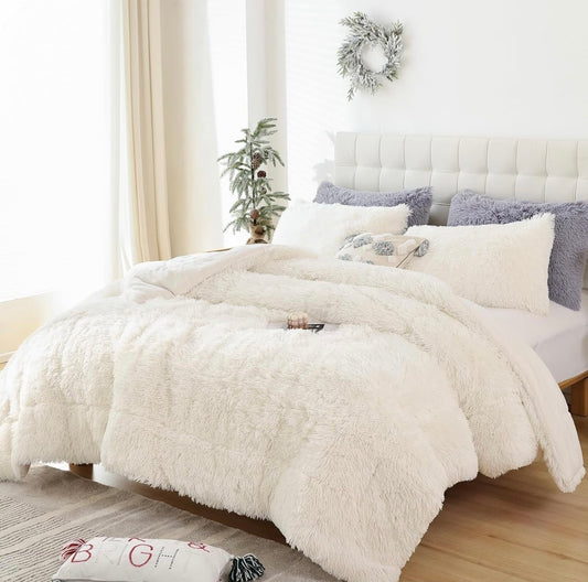 Shaggy 1 pc Soft Faux Fur Filled Quilt / Razai ( Off-White ) King Size