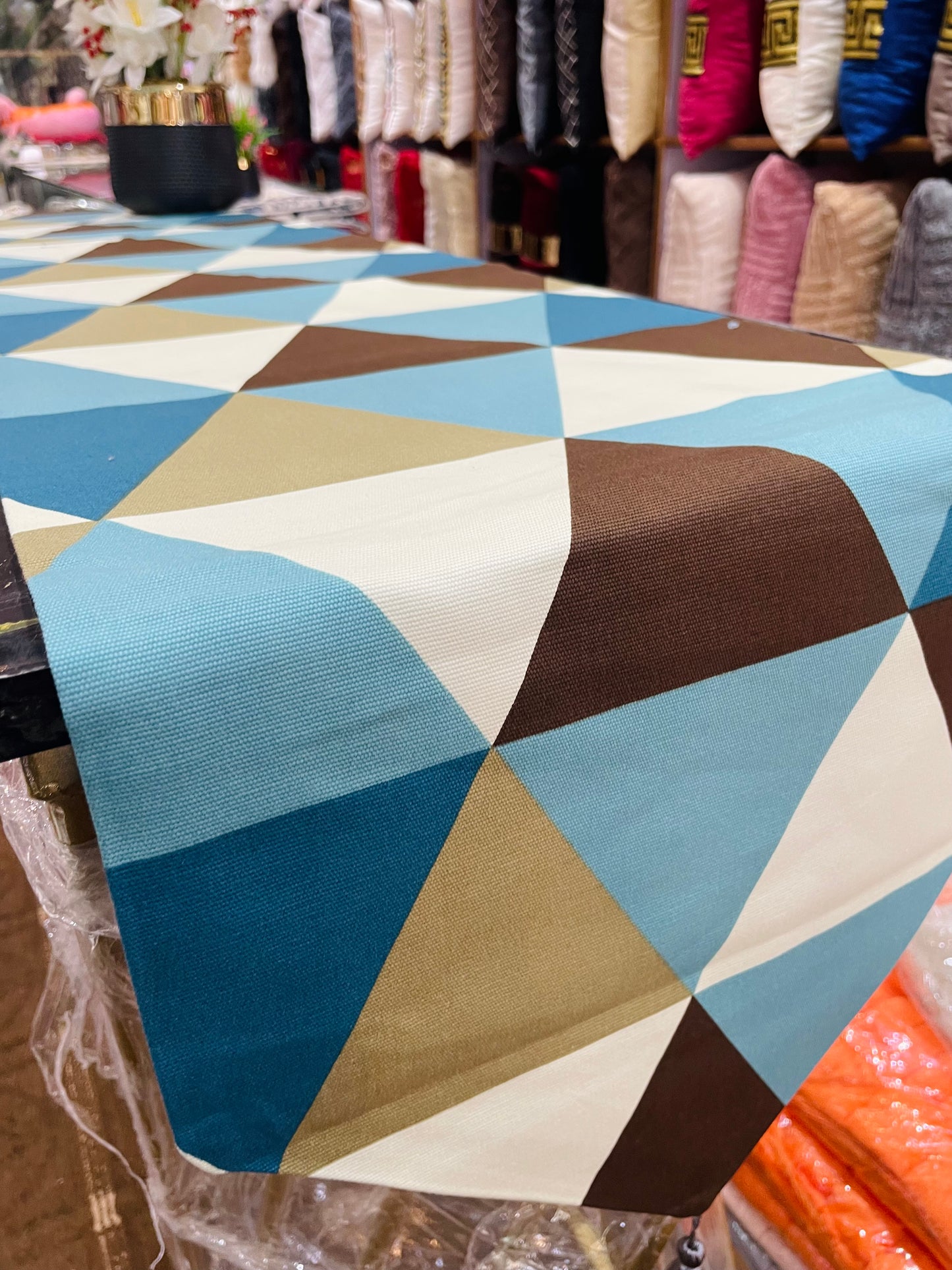Velvet Jacquard Dining Table Runner