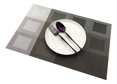 Chatai Plastic 7 PC SET ( 1 Runner & 6 Mats )
