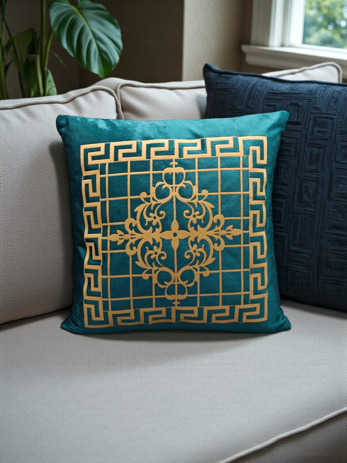 Velvet Heavy Versace Motive Cushion