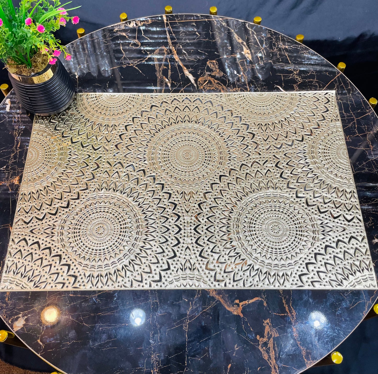 6pcs Plastic Table Mats