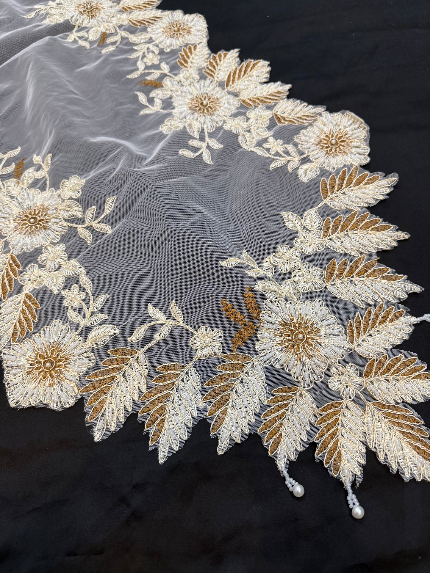 Fancy Beads Heavy Dining Table Runner (Golden)