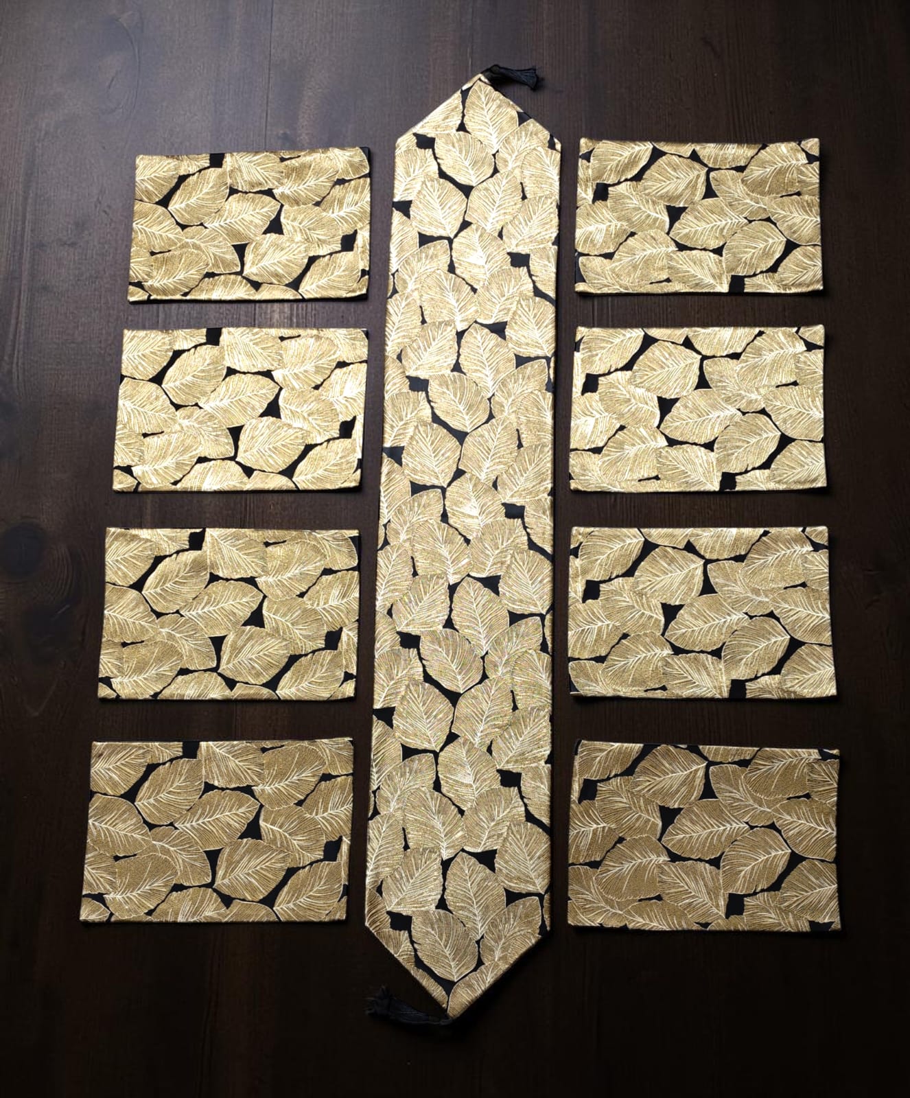 Heavy Jacquard Dining Mat 9pc Set ( 1 Runner & 8 Mats )