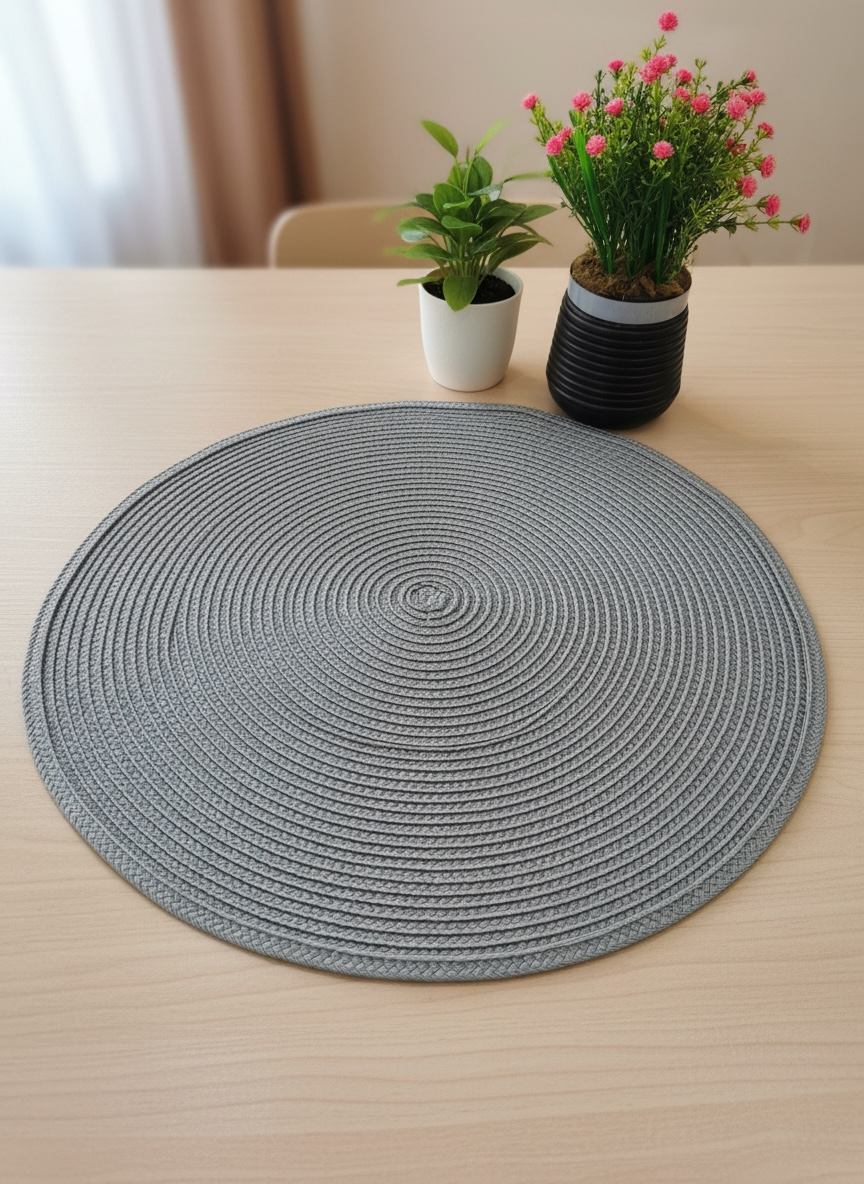 Round Plain Plastic Table Mats 6pc Set