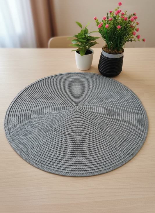 Round Plain Plastic Table Mats 6pc Set
