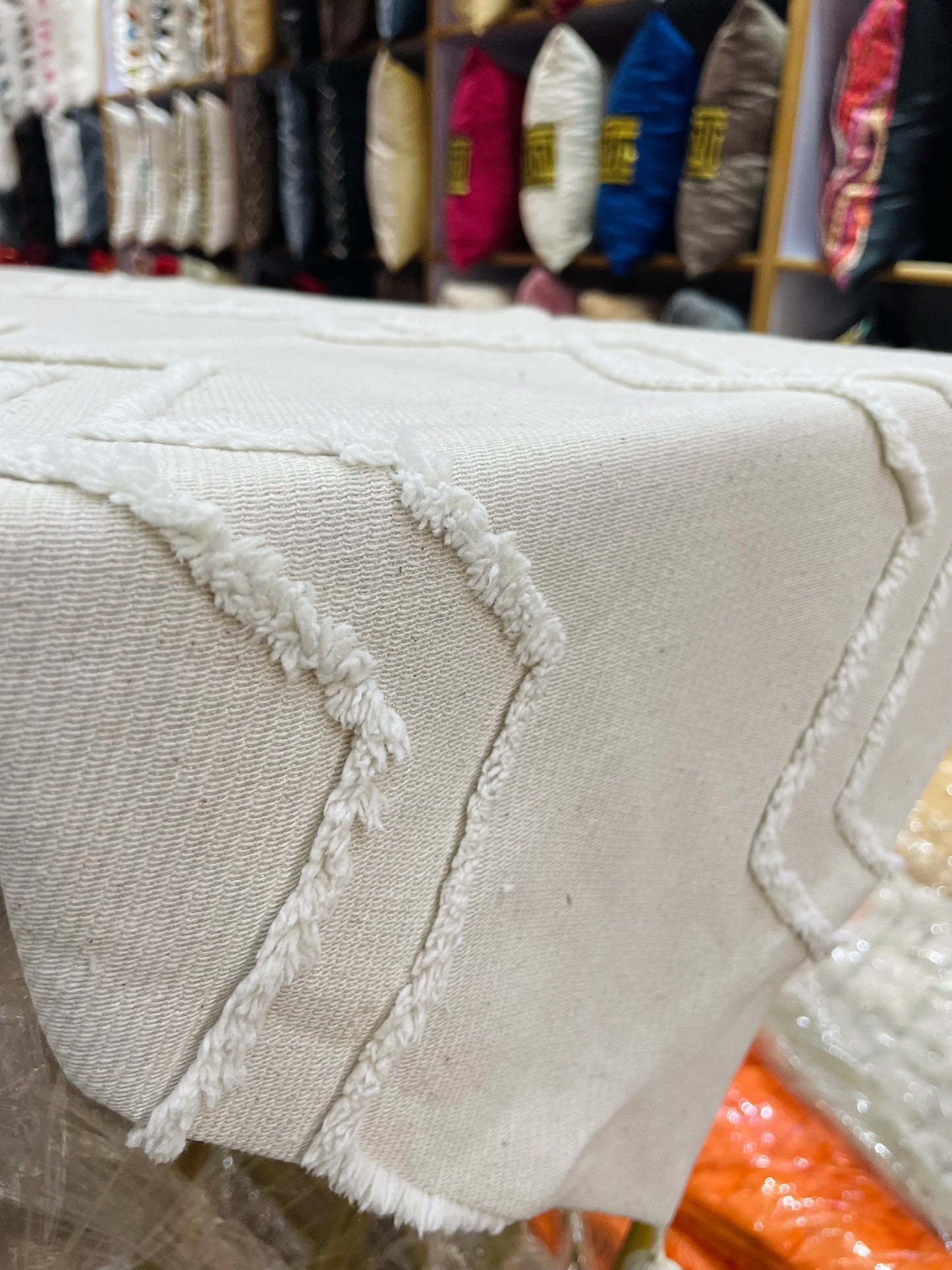 Velvet Jacquard Dining Table Runner