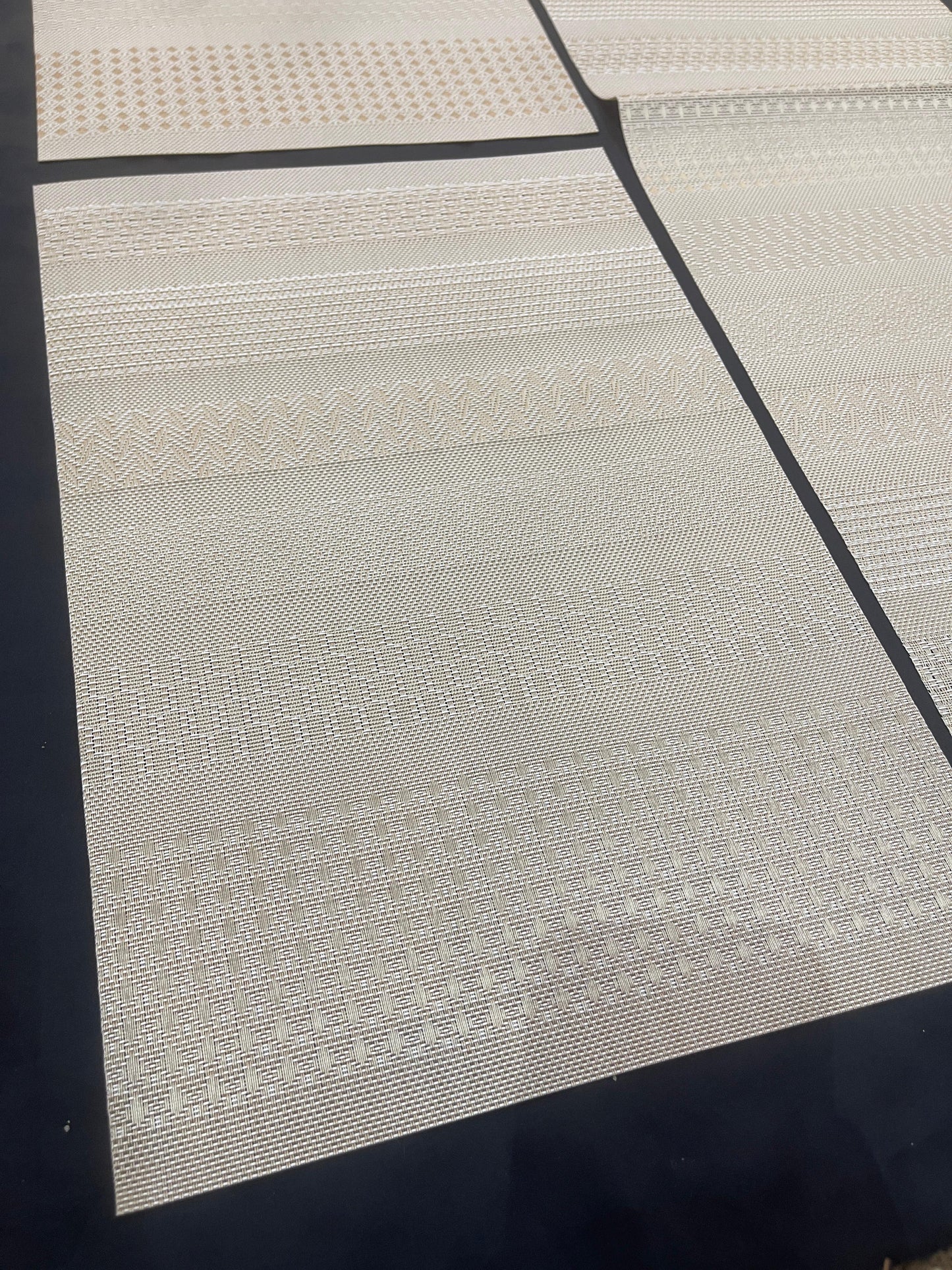 Chatai Plastic 7 PC SET ( 1 Runner & 6 Mats )