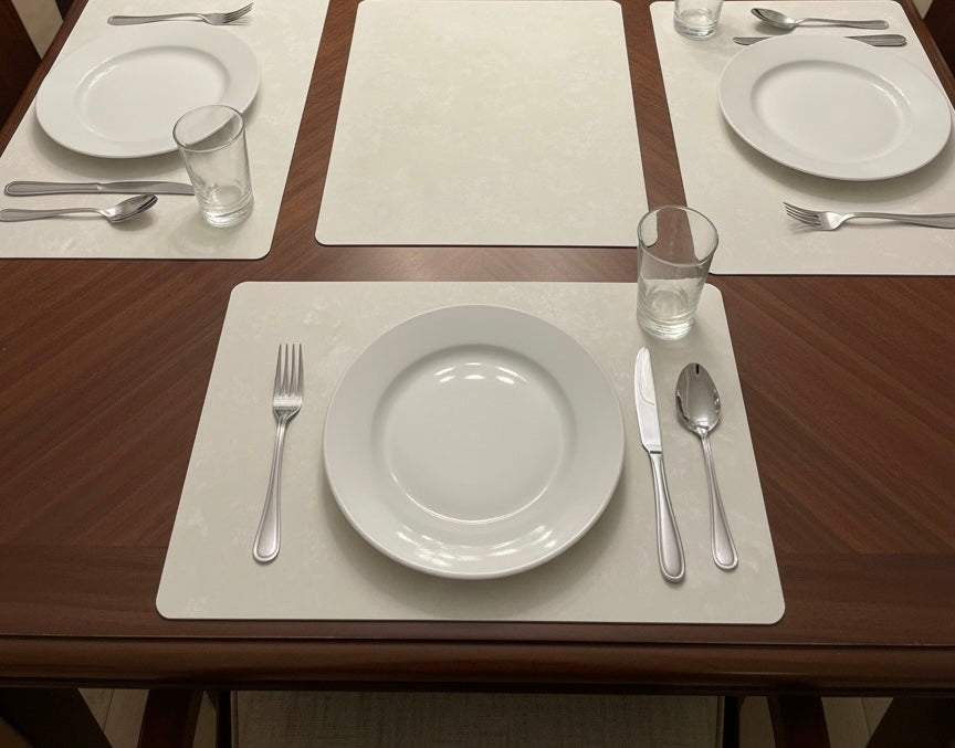 Sweet Leather Plastic 7 PC SET ( 1 Runner & 6 Mats )