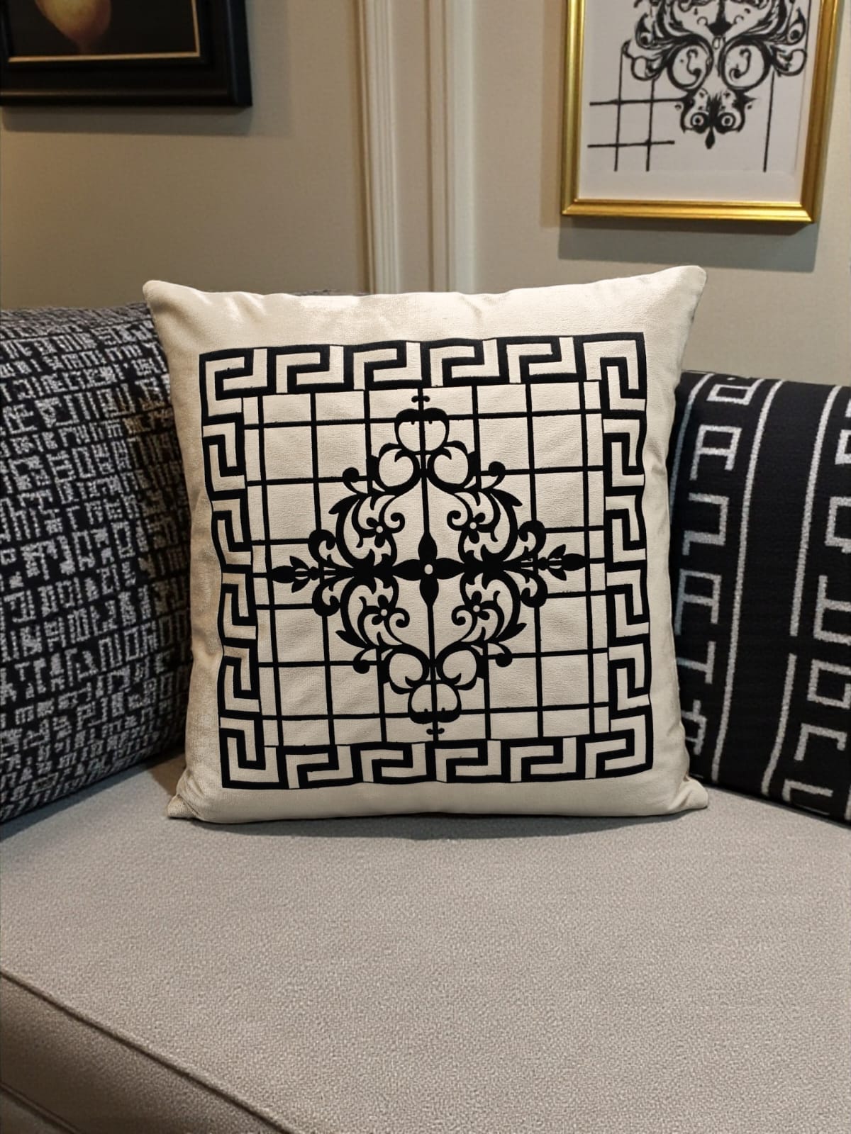Velvet Heavy Versace Motive Cushion