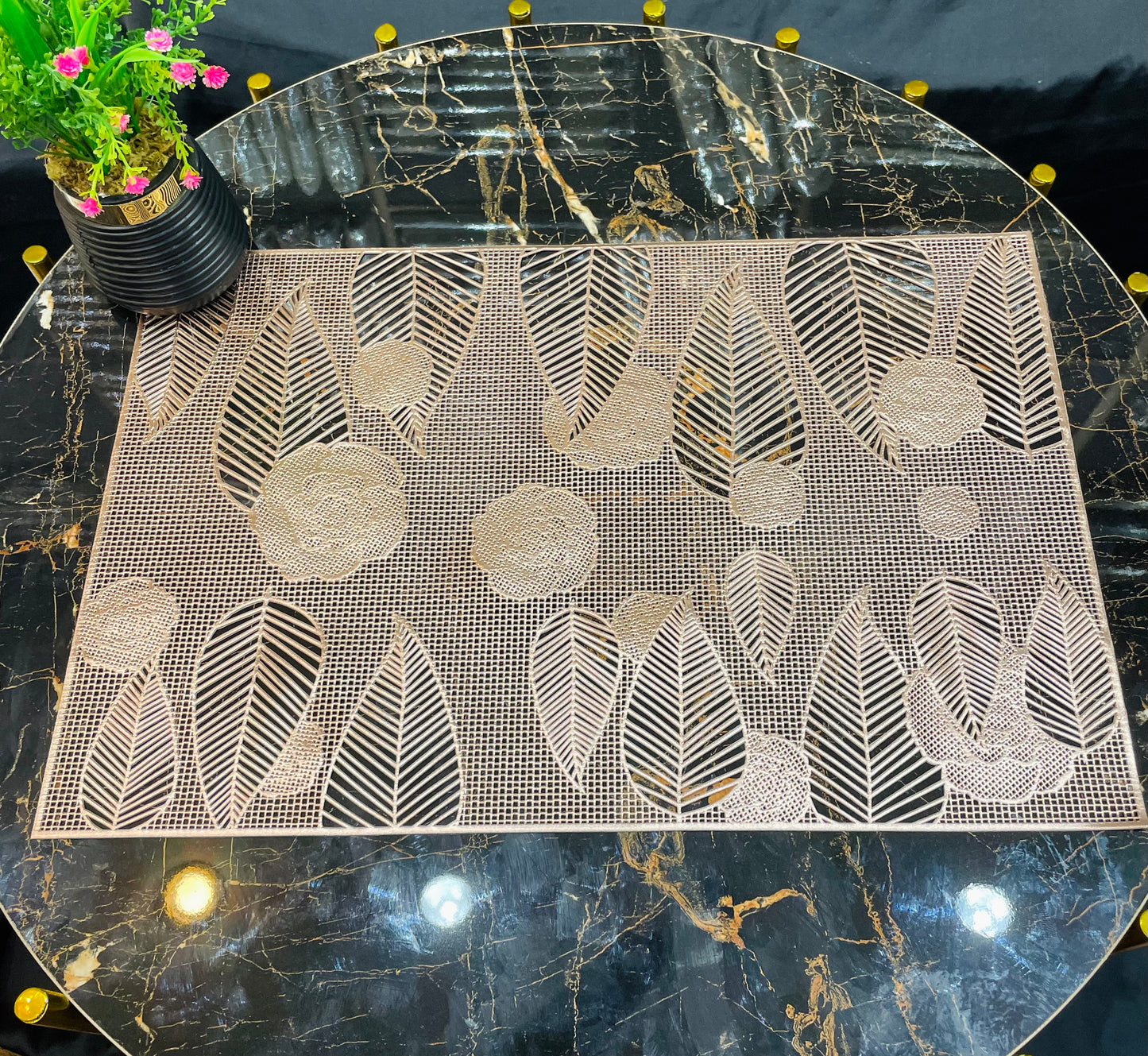 6pcs Plastic Table Mats