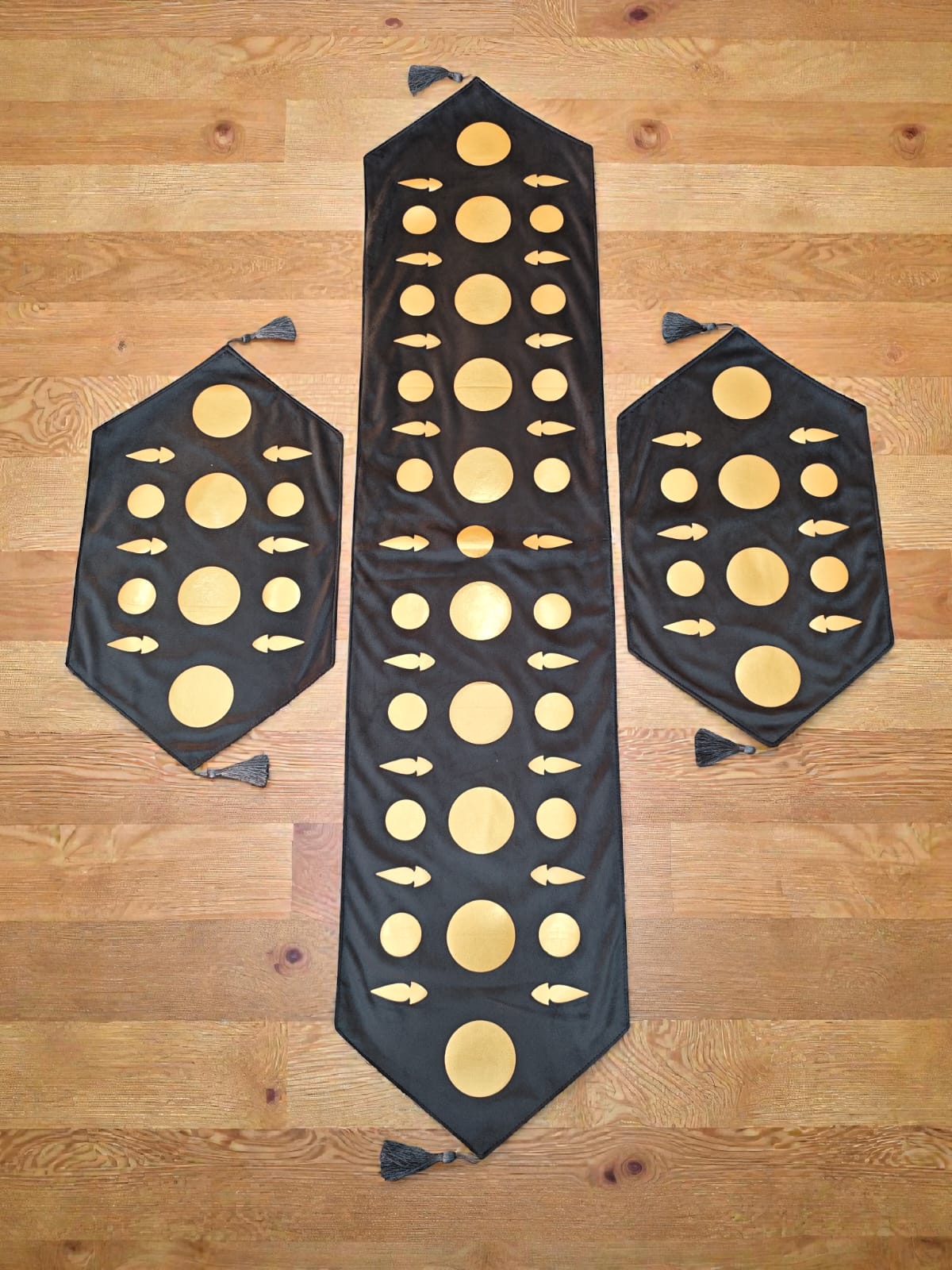 Velvet Motive Circles 3pc Set