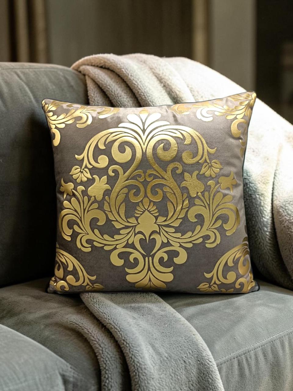 Italian Velvet Heavy Motive Cushion