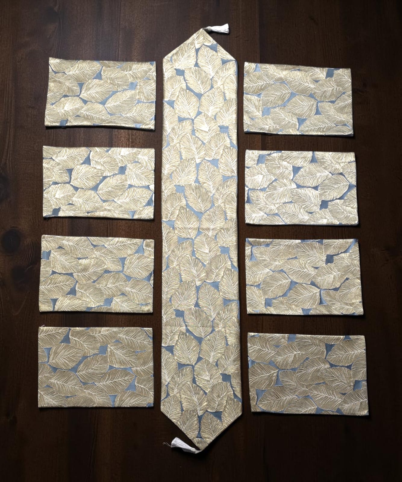 Heavy Jacquard Dining Mat 9pc Set ( 1 Runner & 8 Mats )