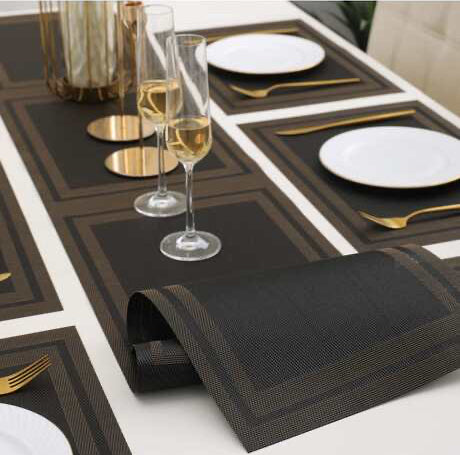 Chatai Plastic 7 PC SET ( 1 Runner & 6 Mats )